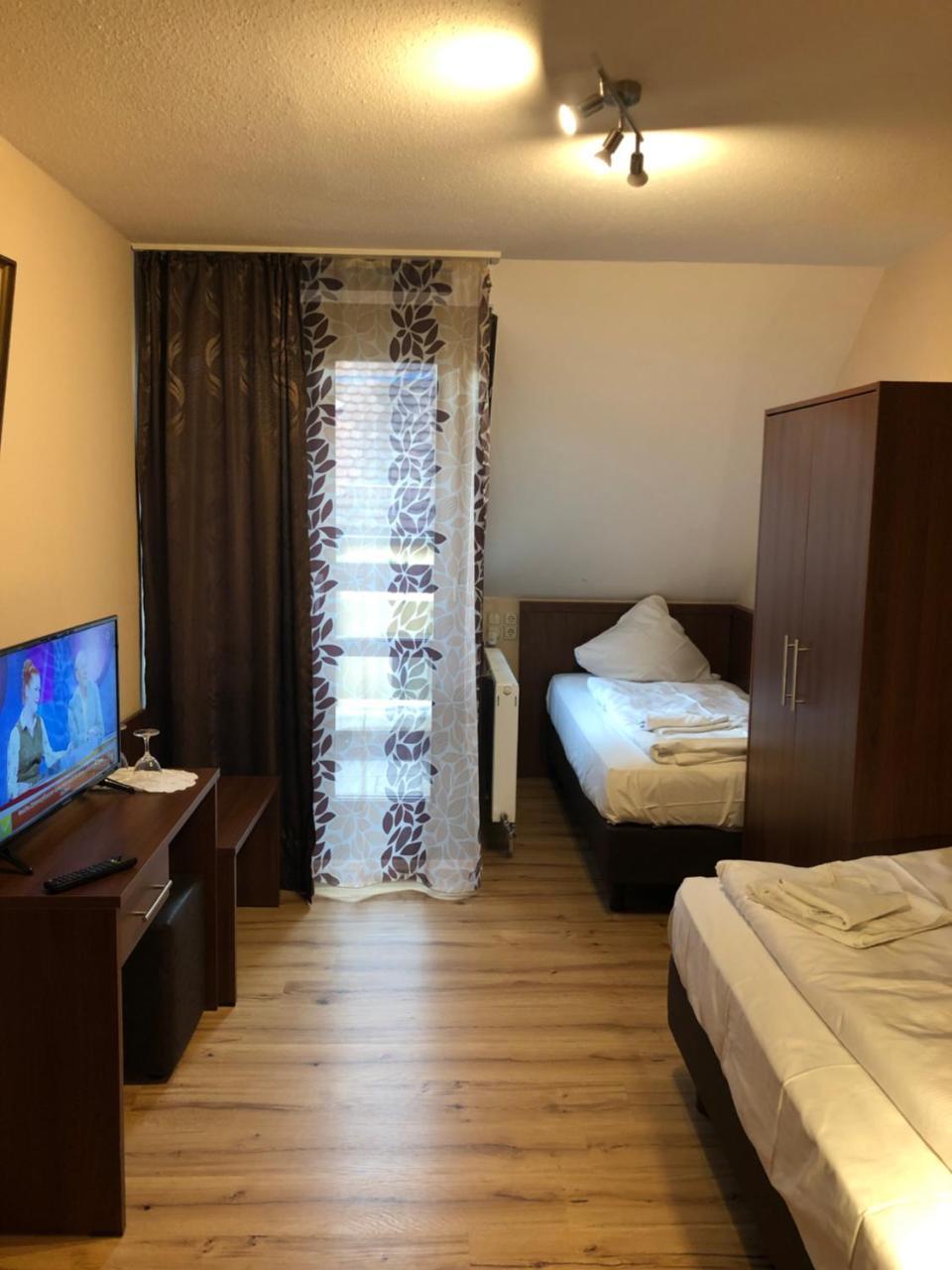 Hotel Poseidon Bayreuth Buitenkant foto